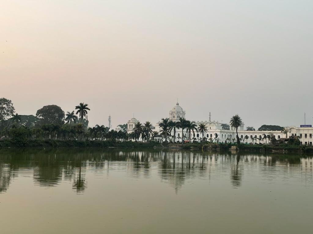 Veda Homestay Agartala Exterior foto